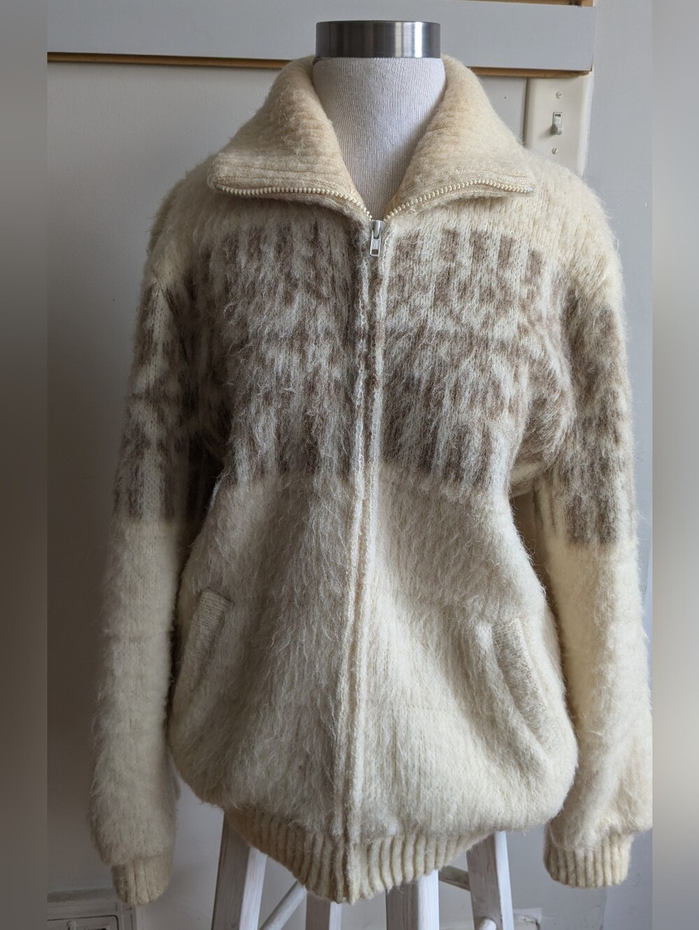 Vintage Tundra Cream and Taupe Wool Zippered Ladies  Jacket Size Med